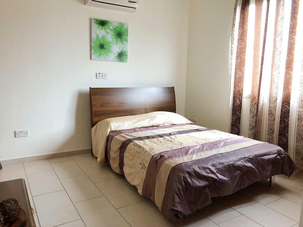 King'S Gardens Apartment Paphos Exterior photo
